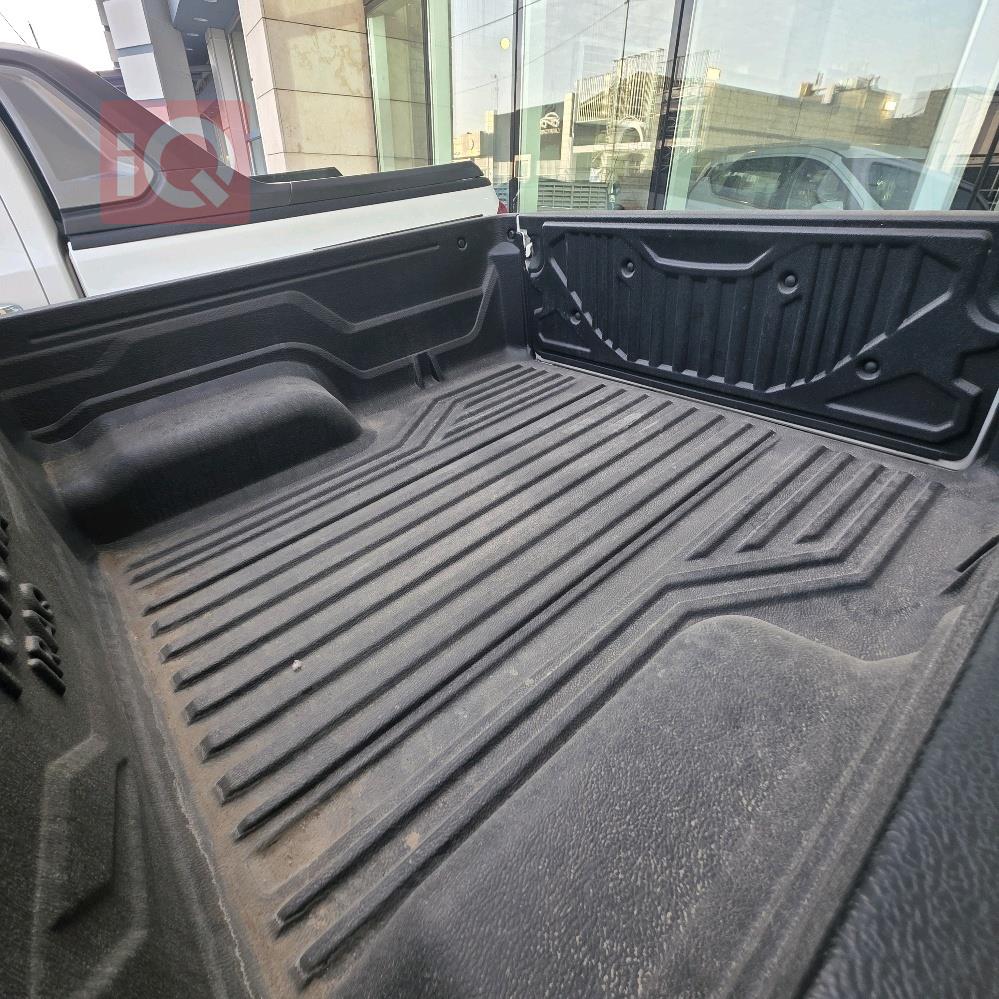 تويوتا هايلوكس